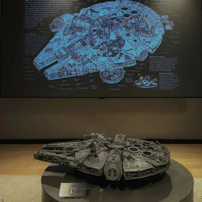 Millennium Falcon Model